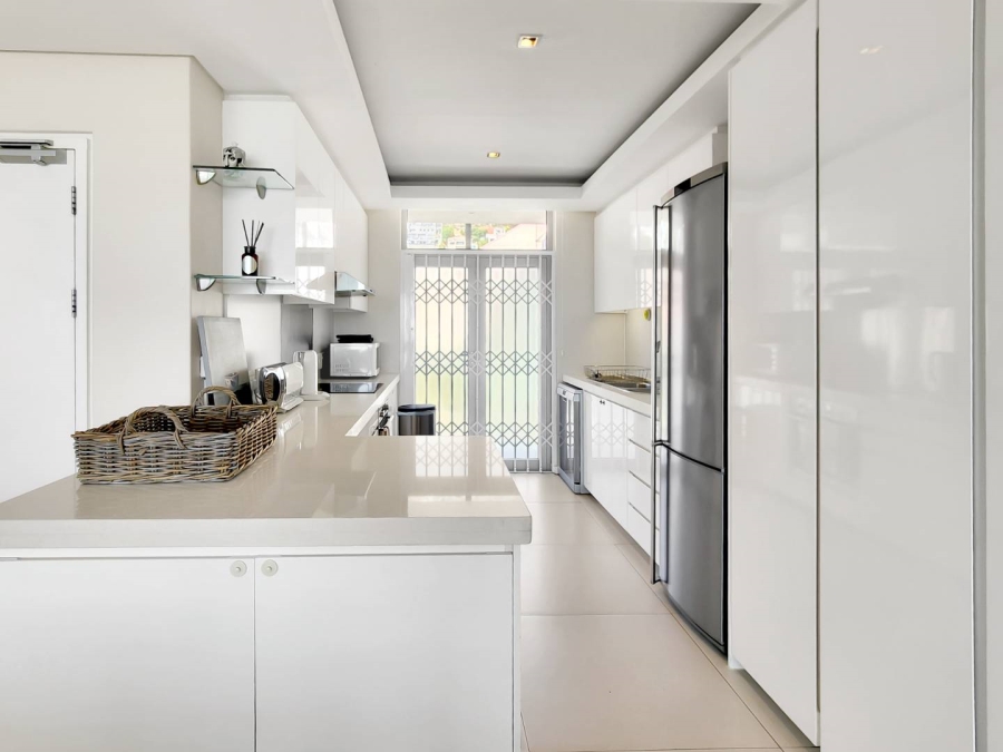 2 Bedroom Property for Sale in Green Point Western Cape